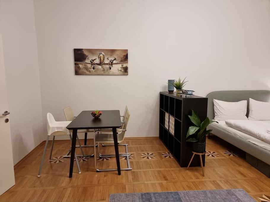 Sissi Royal Suite - Inner City 4 Bedroom Apartment Wien Exterior foto